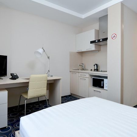 Apart Hotel 92/2 Karagandy Zimmer foto